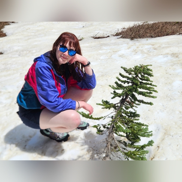 Meet your Posher, Krystyna - Picture 2 of 2